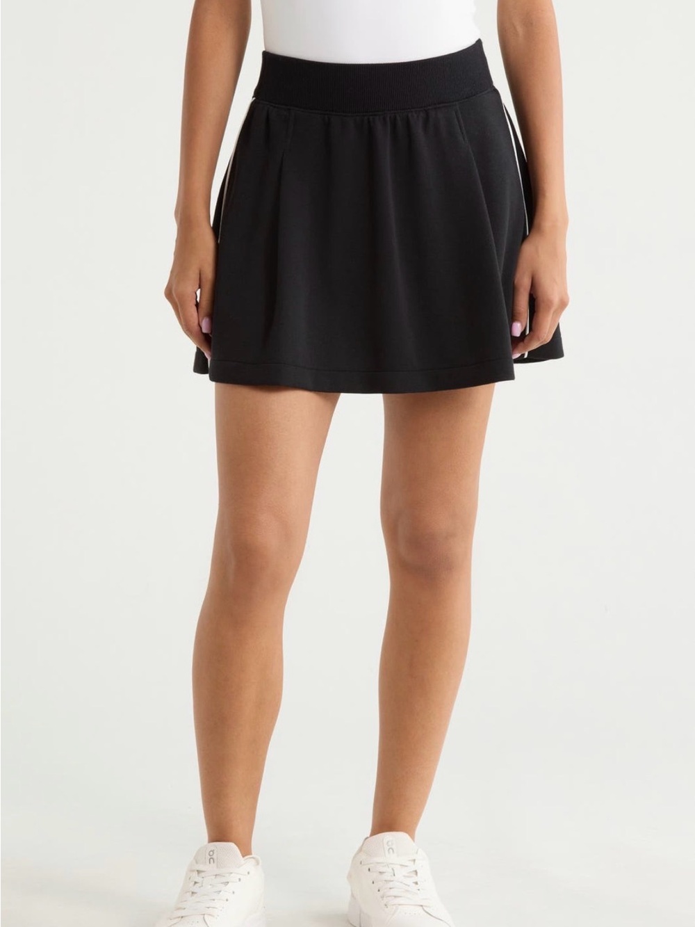 SPANX Airpique Skort in Very Black size Medium